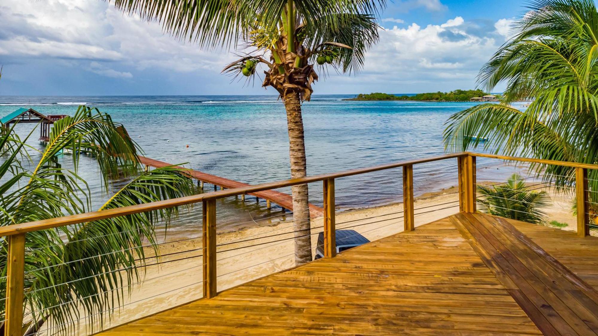 Blue Bahia Resort Sandy Bay Esterno foto